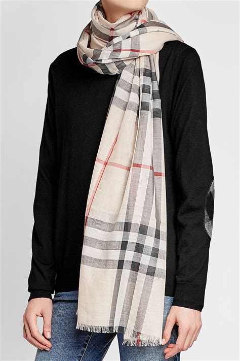 buy burberry scarf online.